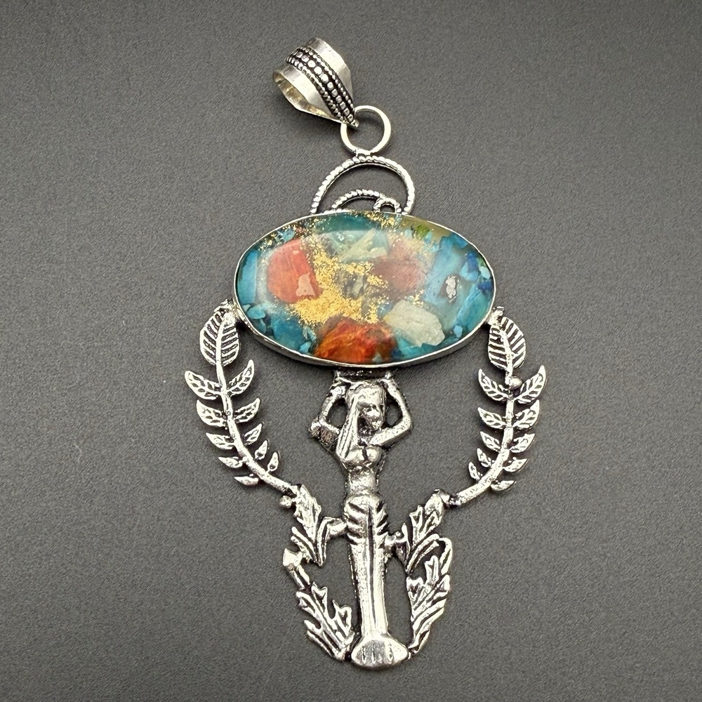 925 Sterling Silver Oval Spiny Oyster Inlay Figural Lady Pendant Artisan Made